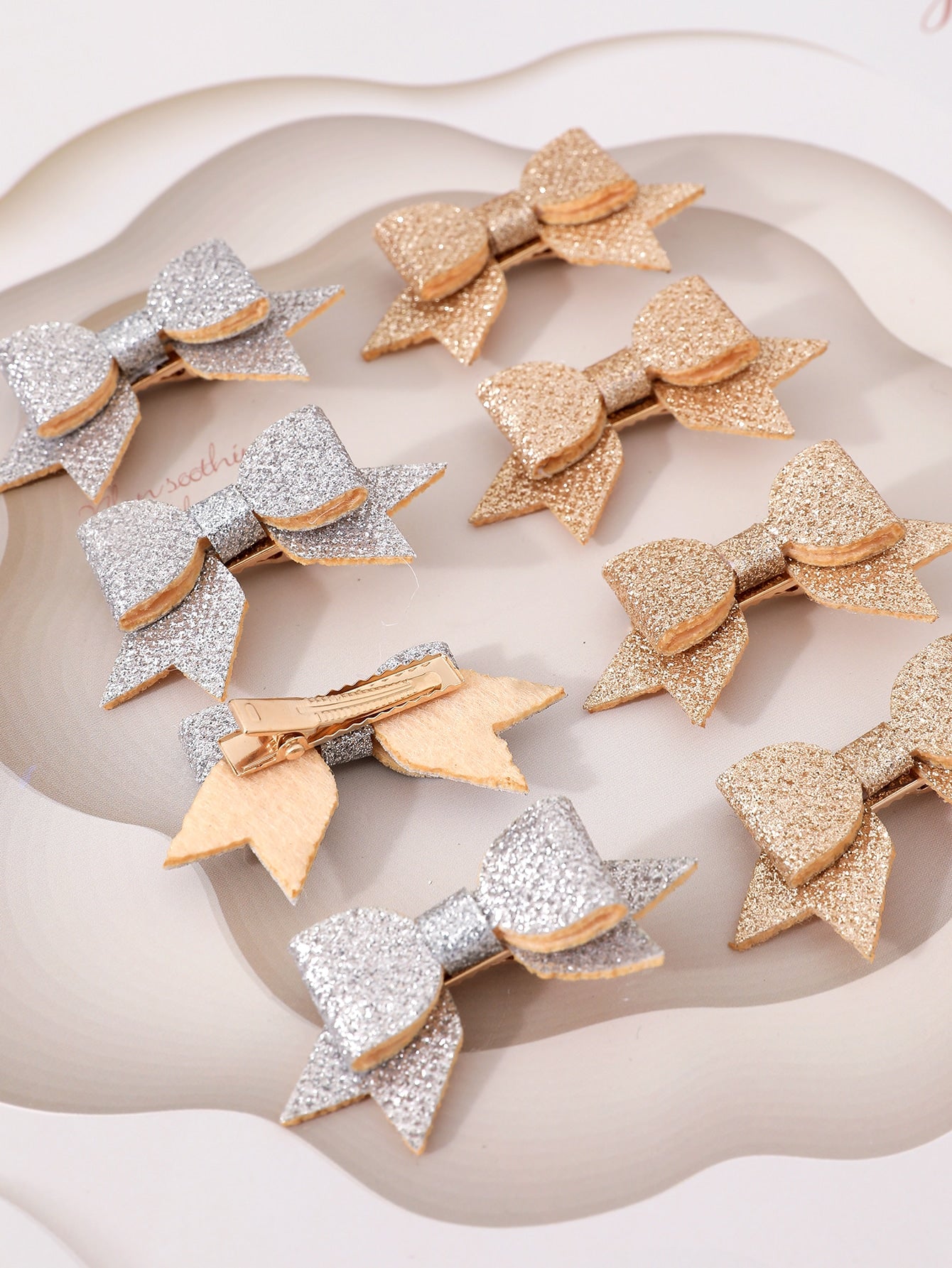 8pcs Toddler Girls Glitter Detail Bow Decor Hair Clip