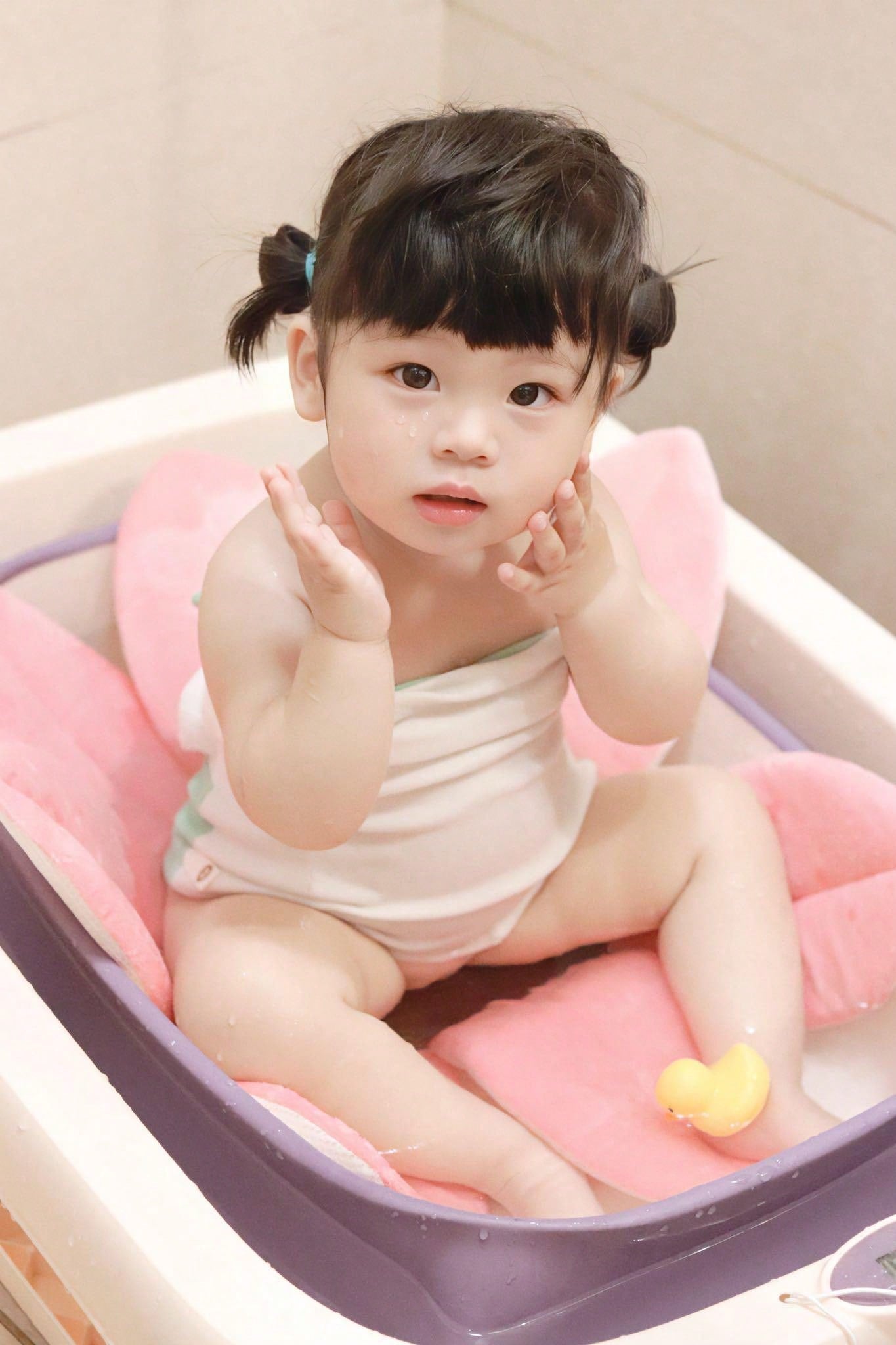 1pc Baby Bath Mat Can Lie Down Fold Newborn Creative Flower Bath Mat Baby Bath Lotus Safety Cushion Baby Bath Mat