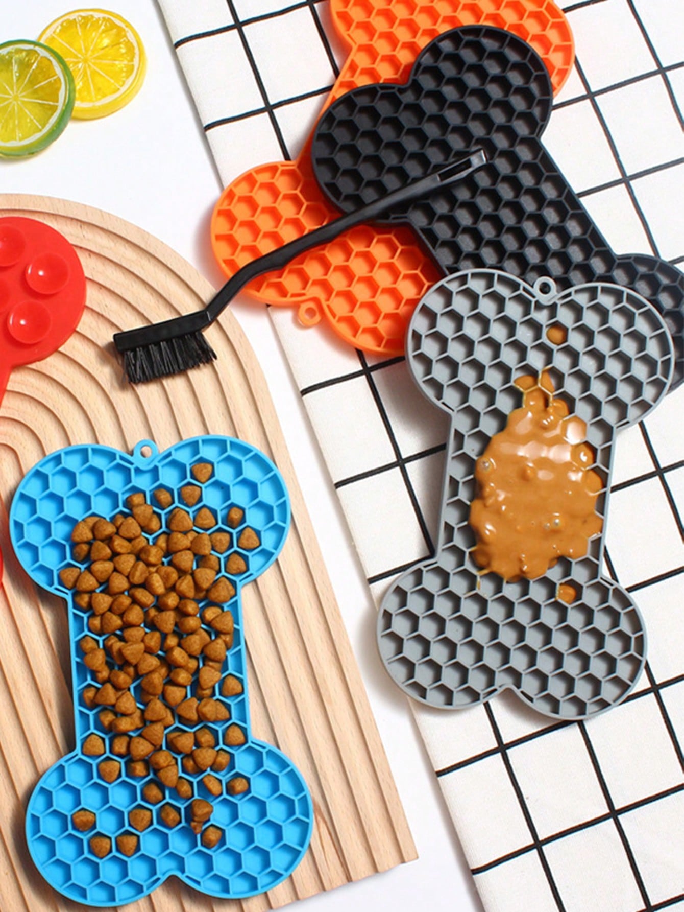Silicone Pet Lick Mat, Dog/Cat Slow Feeder Bowl Mat