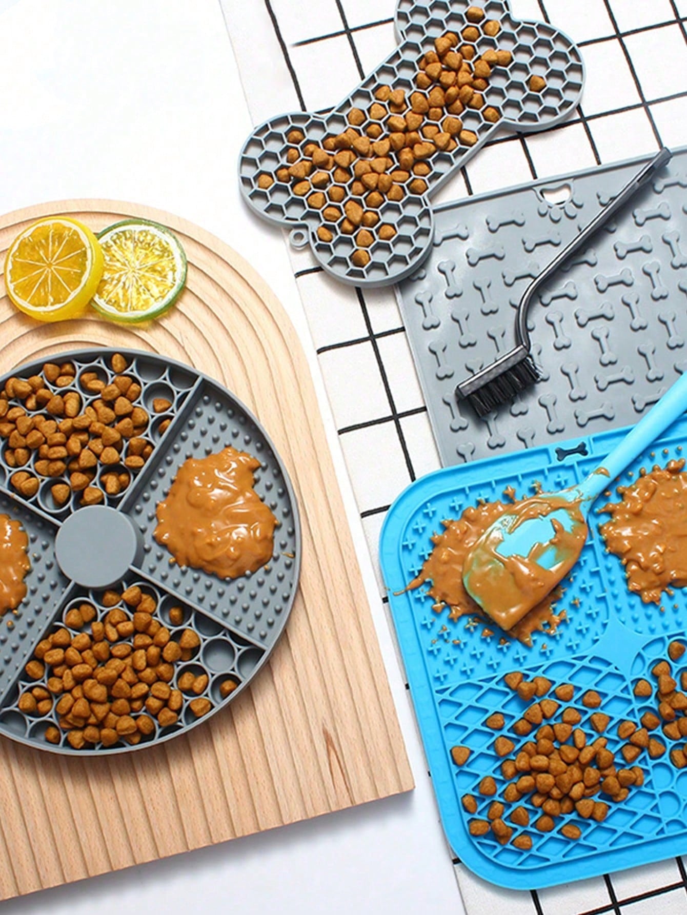 Silicone Pet Lick Mat, Dog/Cat Slow Feeder Bowl Mat