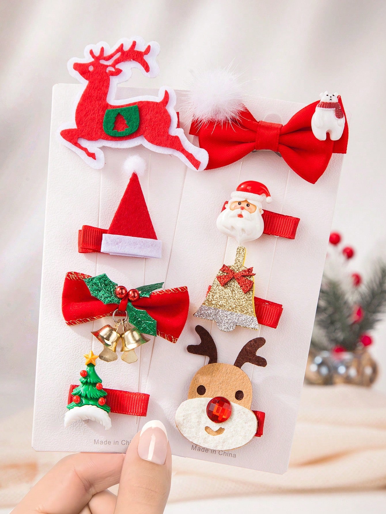 8PCS Christmas Carnival Dressed In Red Hair Clip Set, Cute Cartoon Bow Santa Claus Elk Christmas Snowflake Bell Alligator Hair Clip Side Bangs Clip, For Girls And Ladies Christmas Party Use