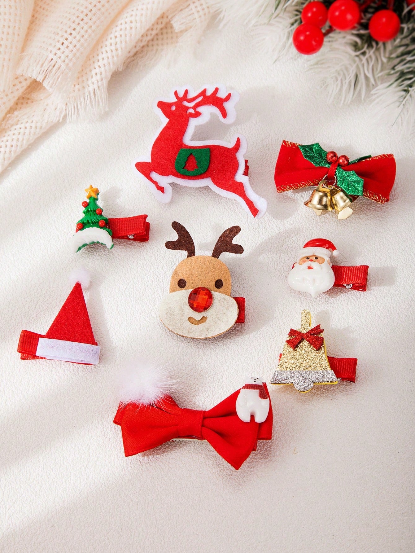 8PCS Christmas Carnival Dressed In Red Hair Clip Set, Cute Cartoon Bow Santa Claus Elk Christmas Snowflake Bell Alligator Hair Clip Side Bangs Clip, For Girls And Ladies Christmas Party Use