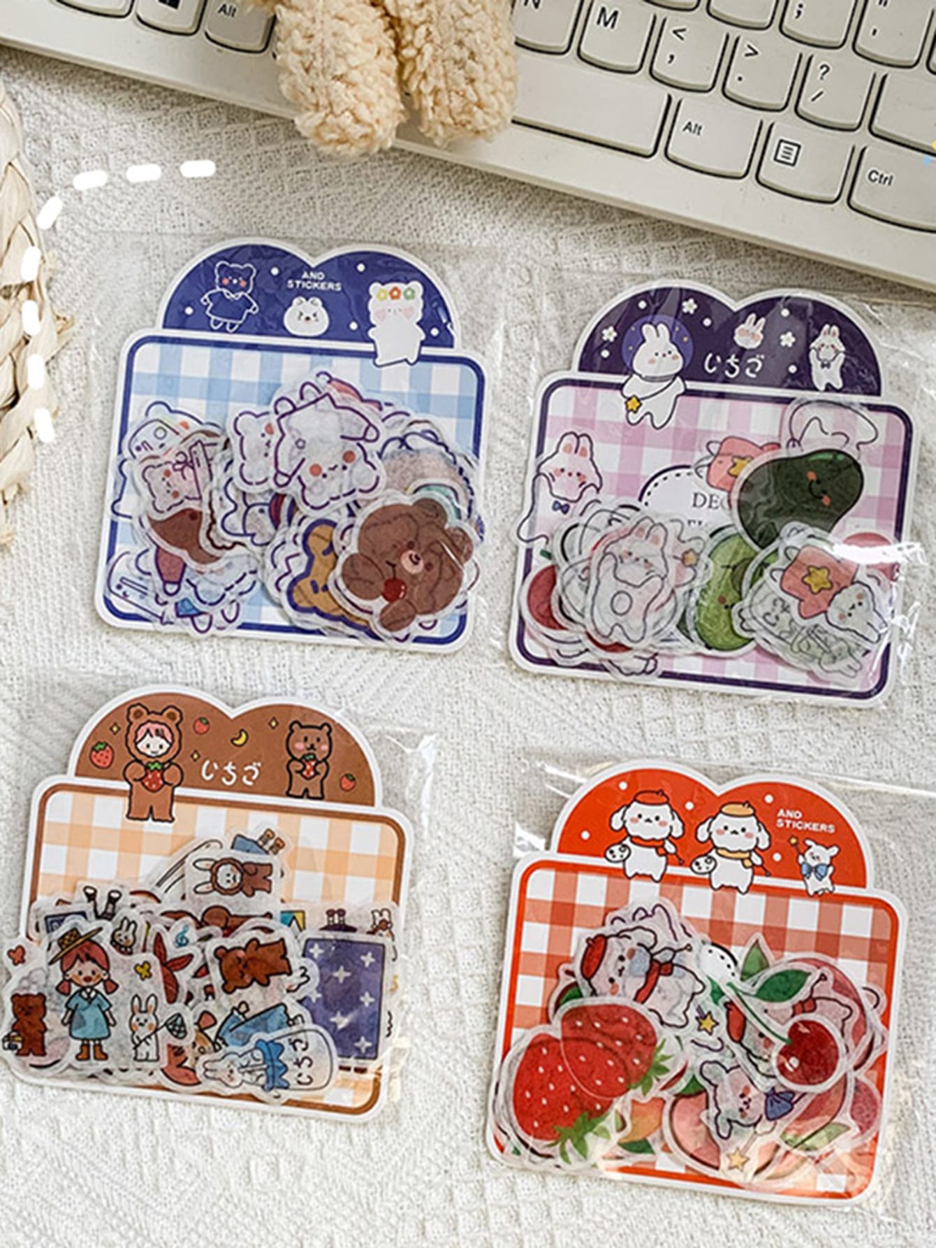 40pcs Cartoon Graphic Random Sticker