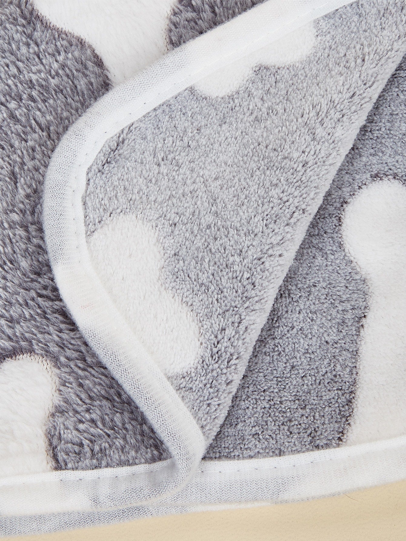Bone Pattern Plush Dog Blanket Flat Fluffy Sleeping Mat Washable Warmer Bone Print Beds For Small Medium And Large Dogs