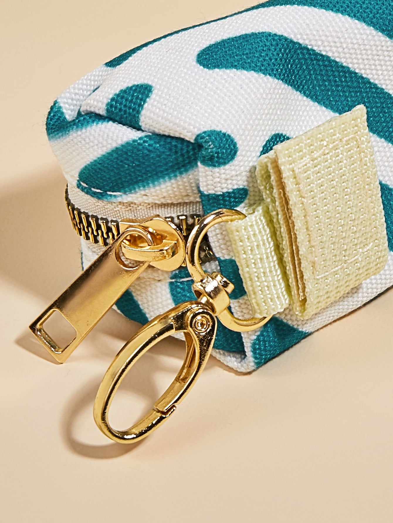 Multifunction Pet Treat Pouch