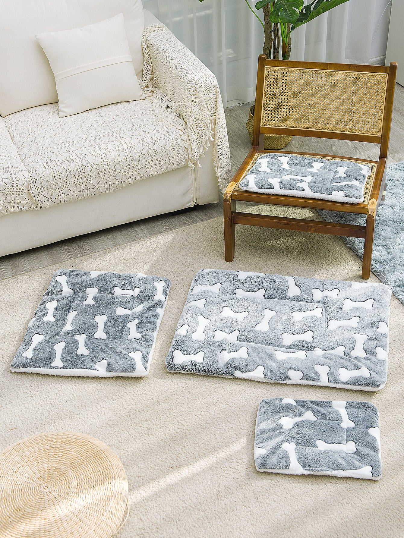 Bone Pattern Pet Crate Mat Pet Bed Mat Thickened Cat And Dog Sleeping Pad Warm Double sided Blanket Kennel