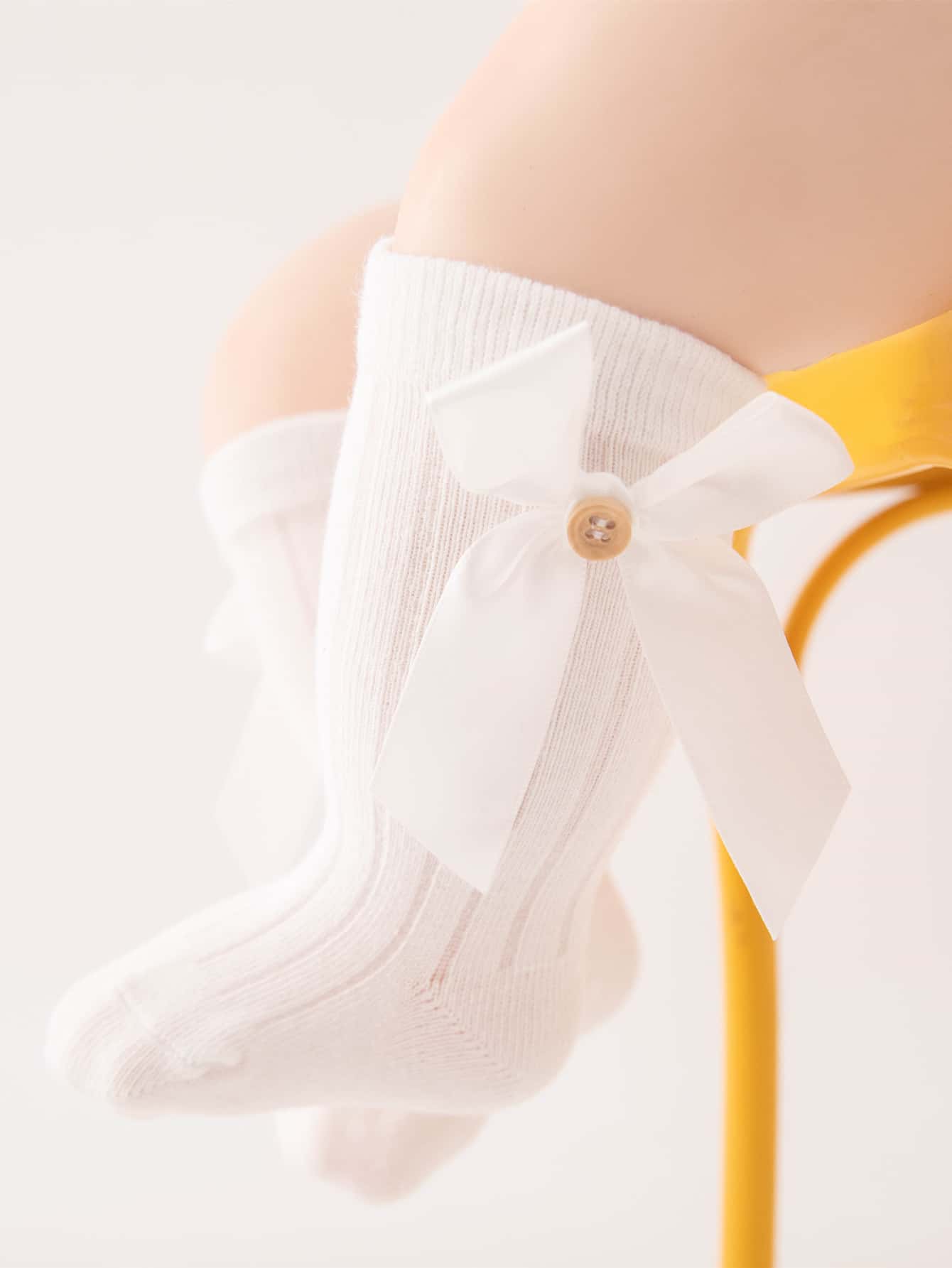 Baby Bow Decor Socks