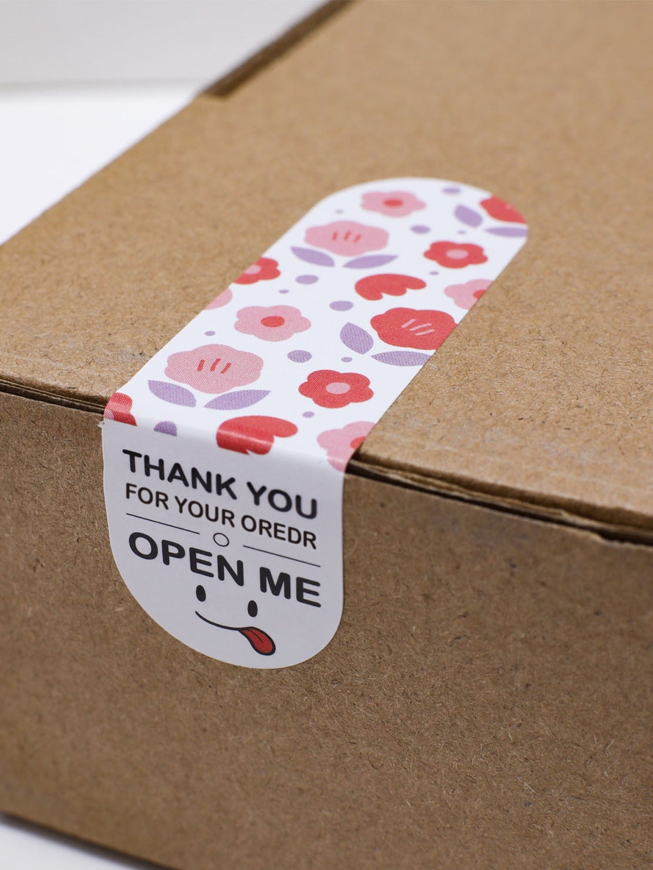 100pcs Flower Print Gift Sticker