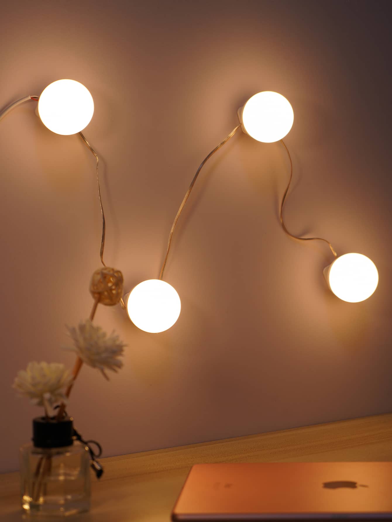 4pcs 3 Color Modes Stepless Dimming Vanity Light
