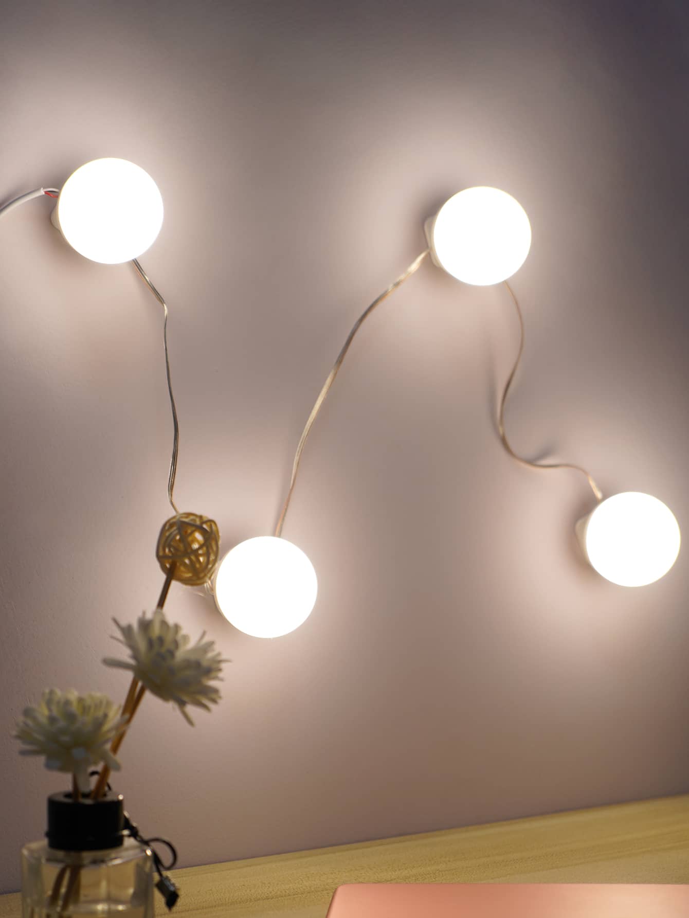 4pcs 3 Color Modes Stepless Dimming Vanity Light