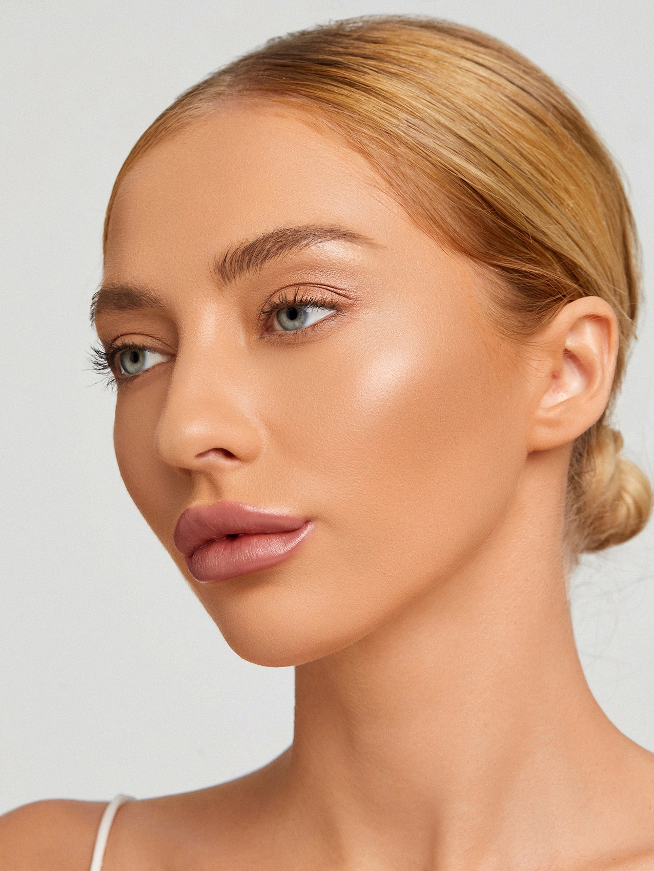 SHEGLAM Color Sculpt Stick Pearl Sand