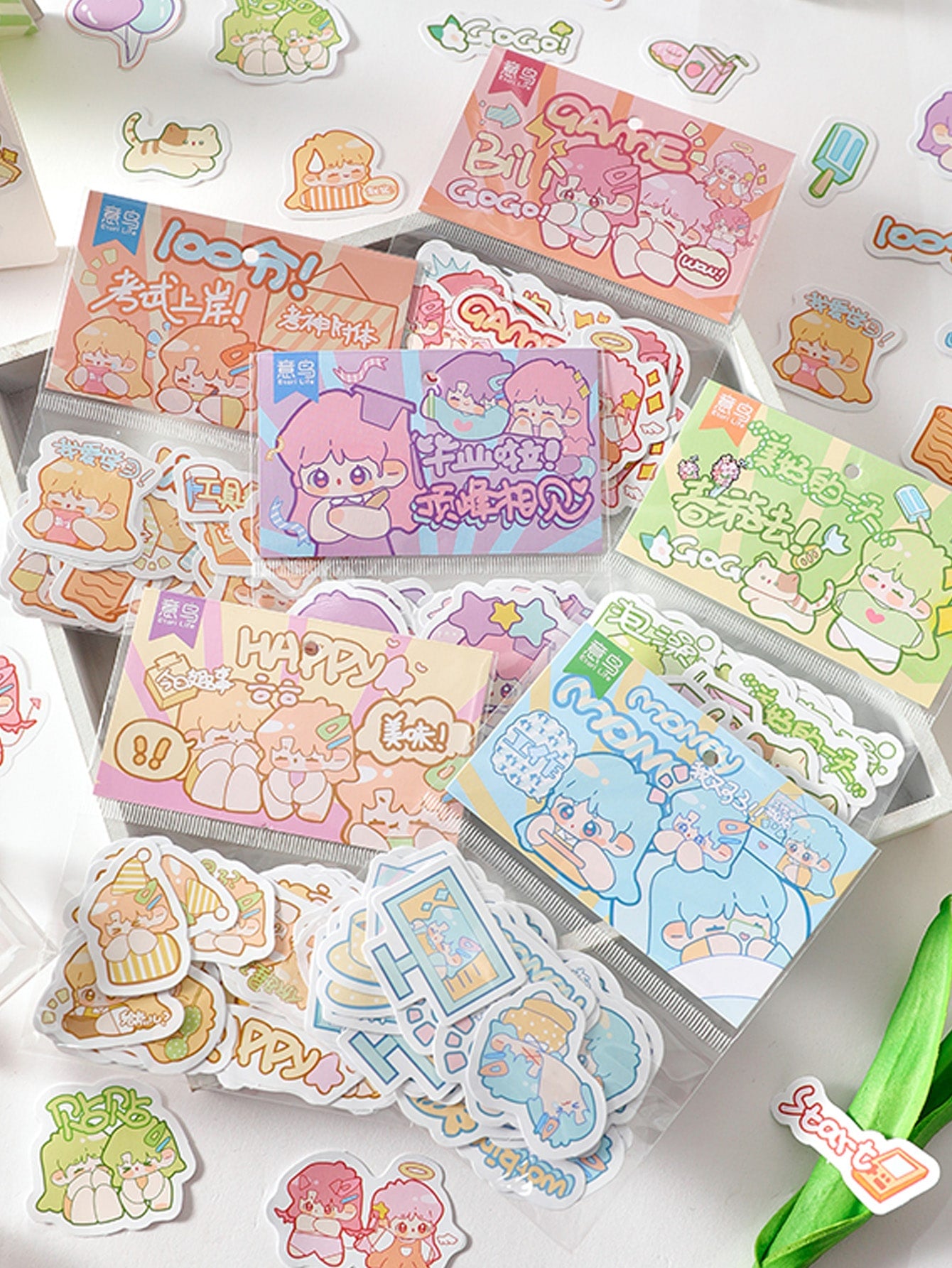 40pcs Cartoon Graphic Random Sticker
