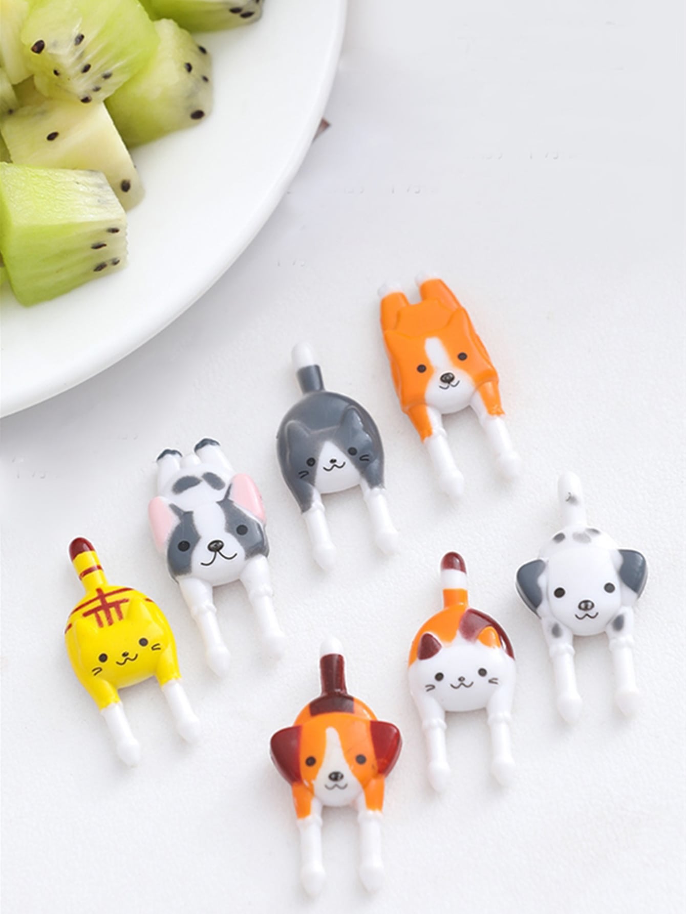 7pcs Cartoon Animal Random Mini Fruit Fork