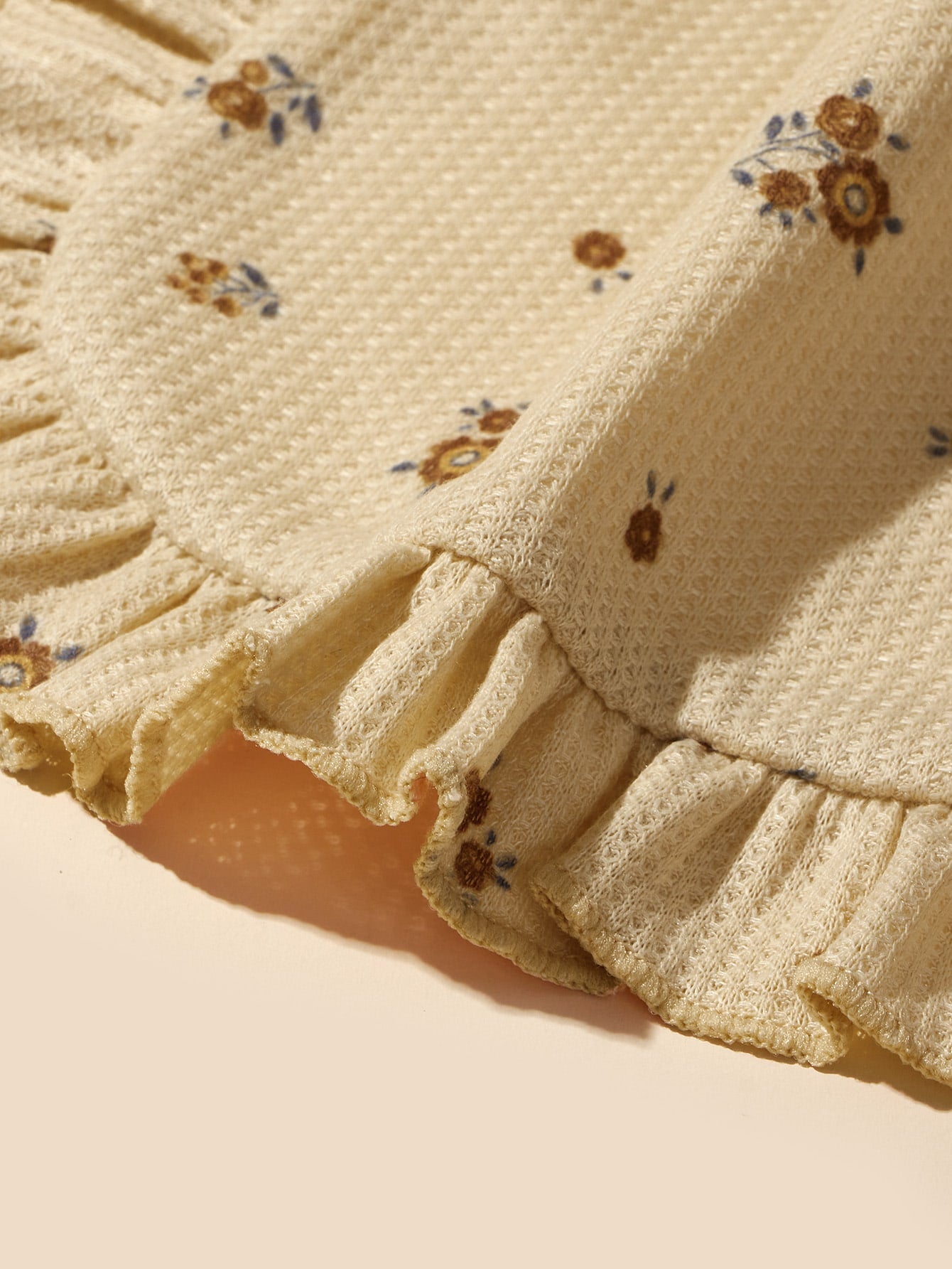 1pc Baby Flower Pattern Bib