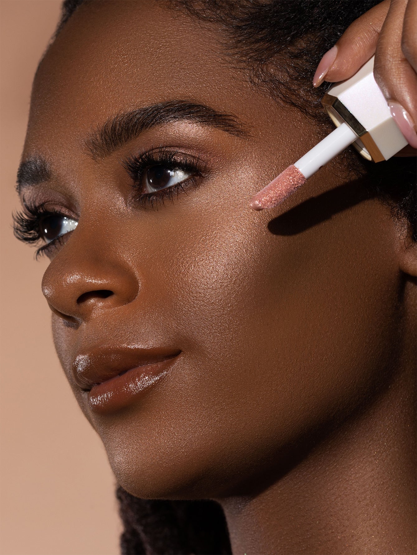 SHEGLAM Glow Bloom Liquid Highlighter Bellini Brunch