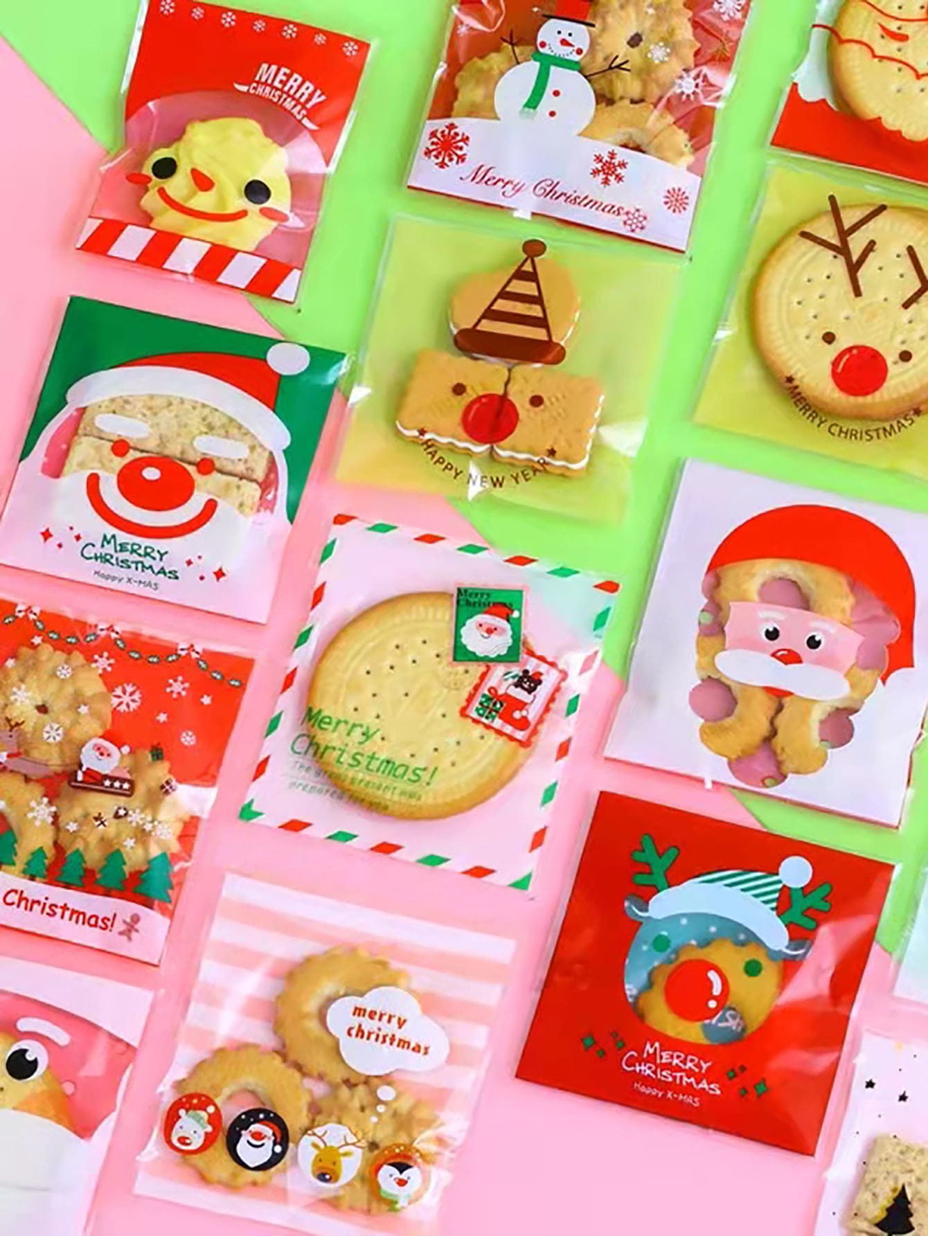 50pcs Christmas Pattern Random Candy Packaging Bag