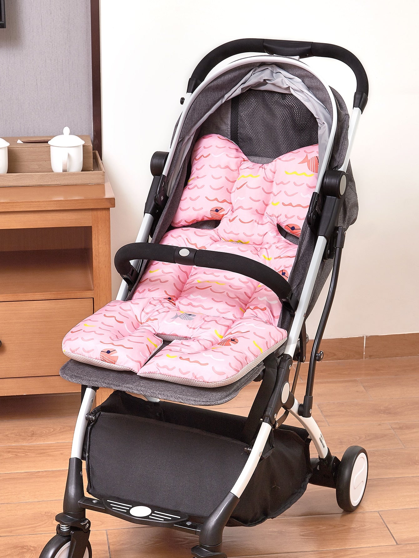 1pc Crown Pattern Baby Seat Liner