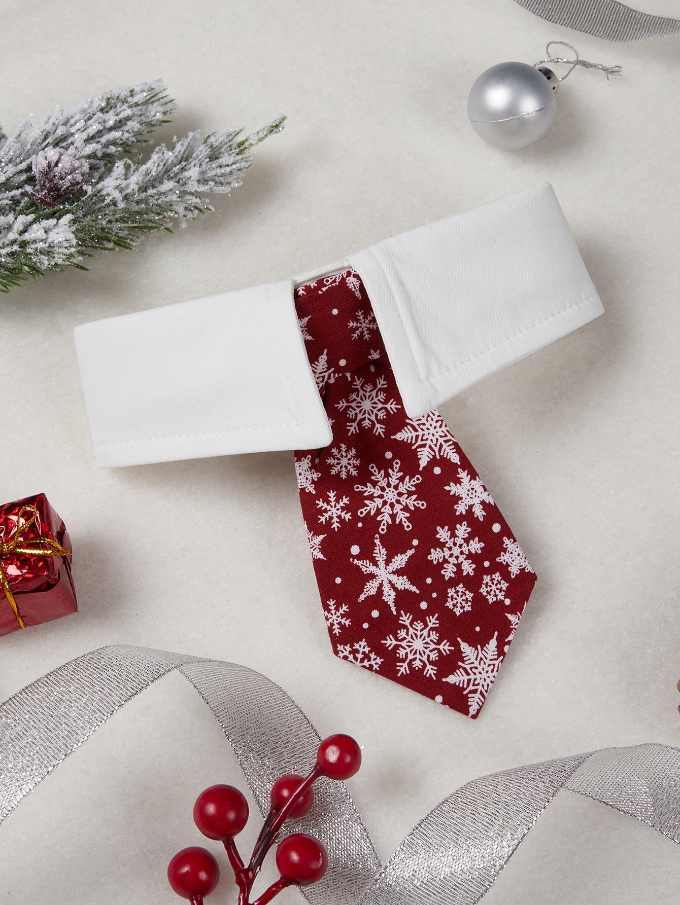 Snowflake Pattern Pet Tie