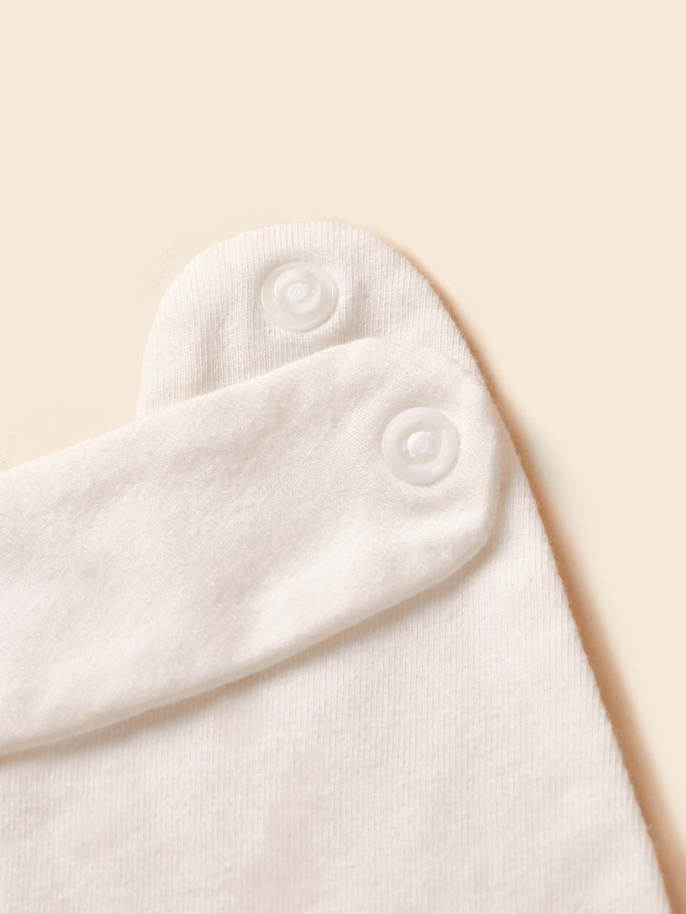 2pcs Baby Random Pattern Bib