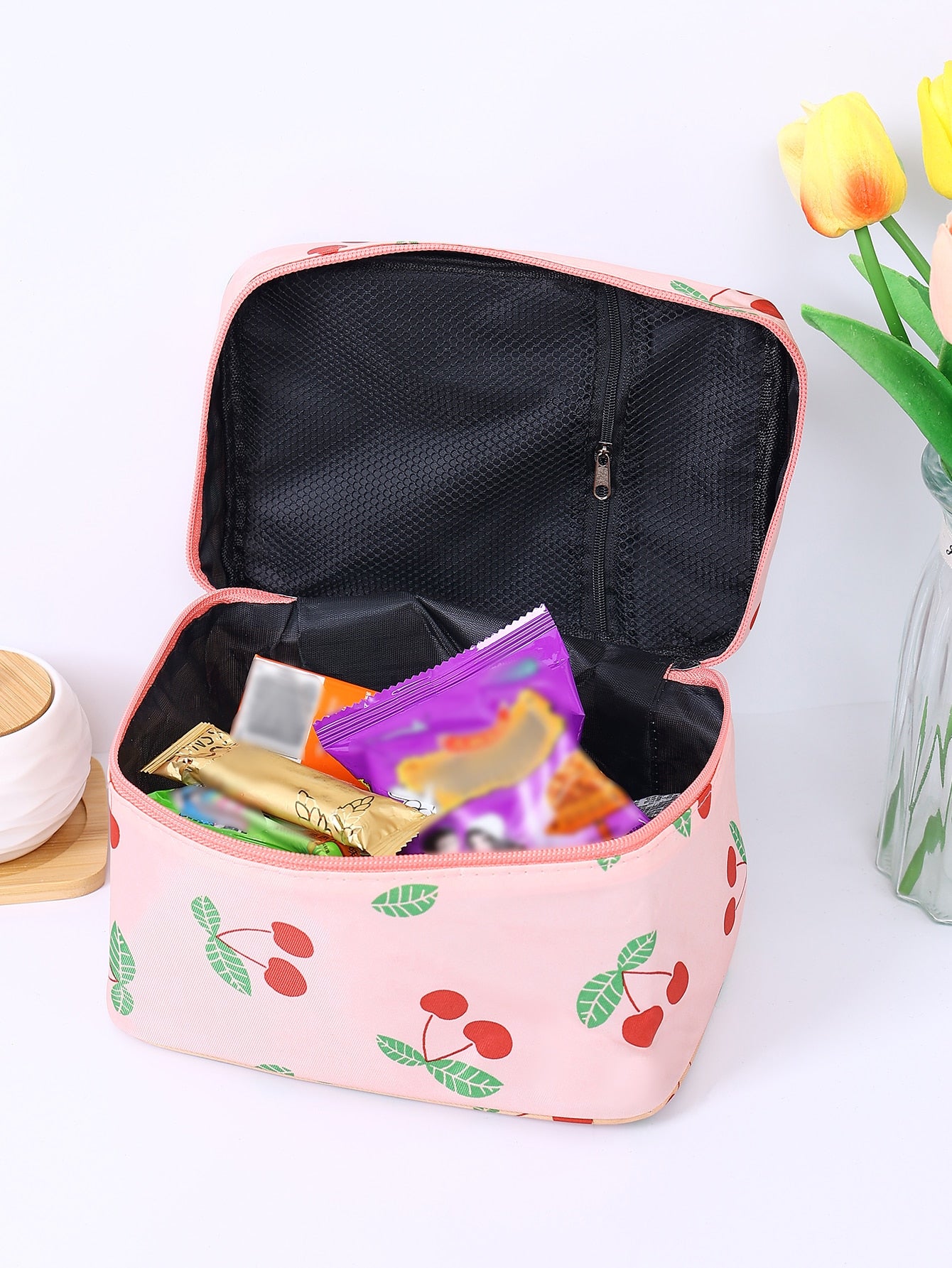 Cherry Pattern Lunch Bag