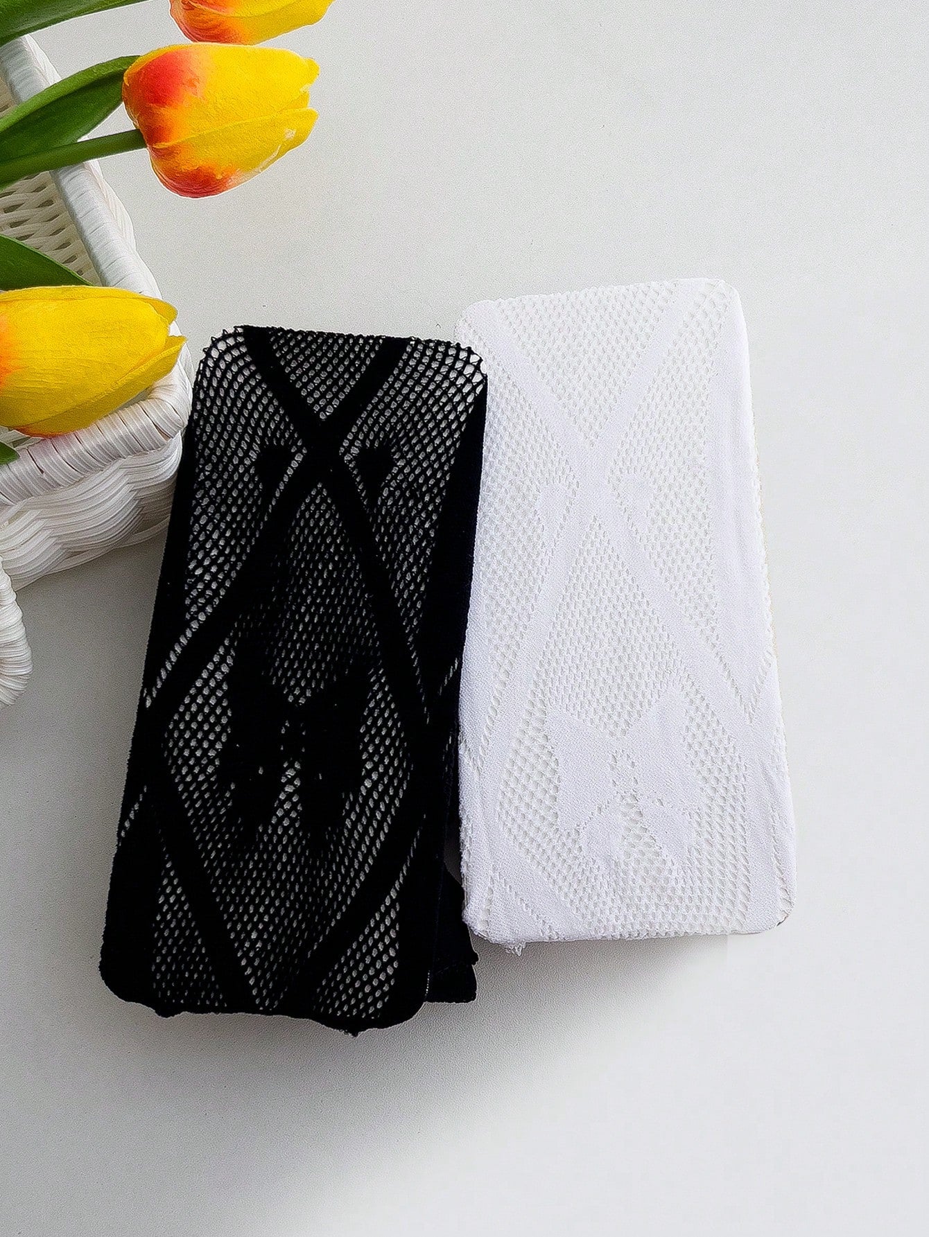 2 Pairs Girls' Black And White Mesh Love Patterned Sheer Pantyhose