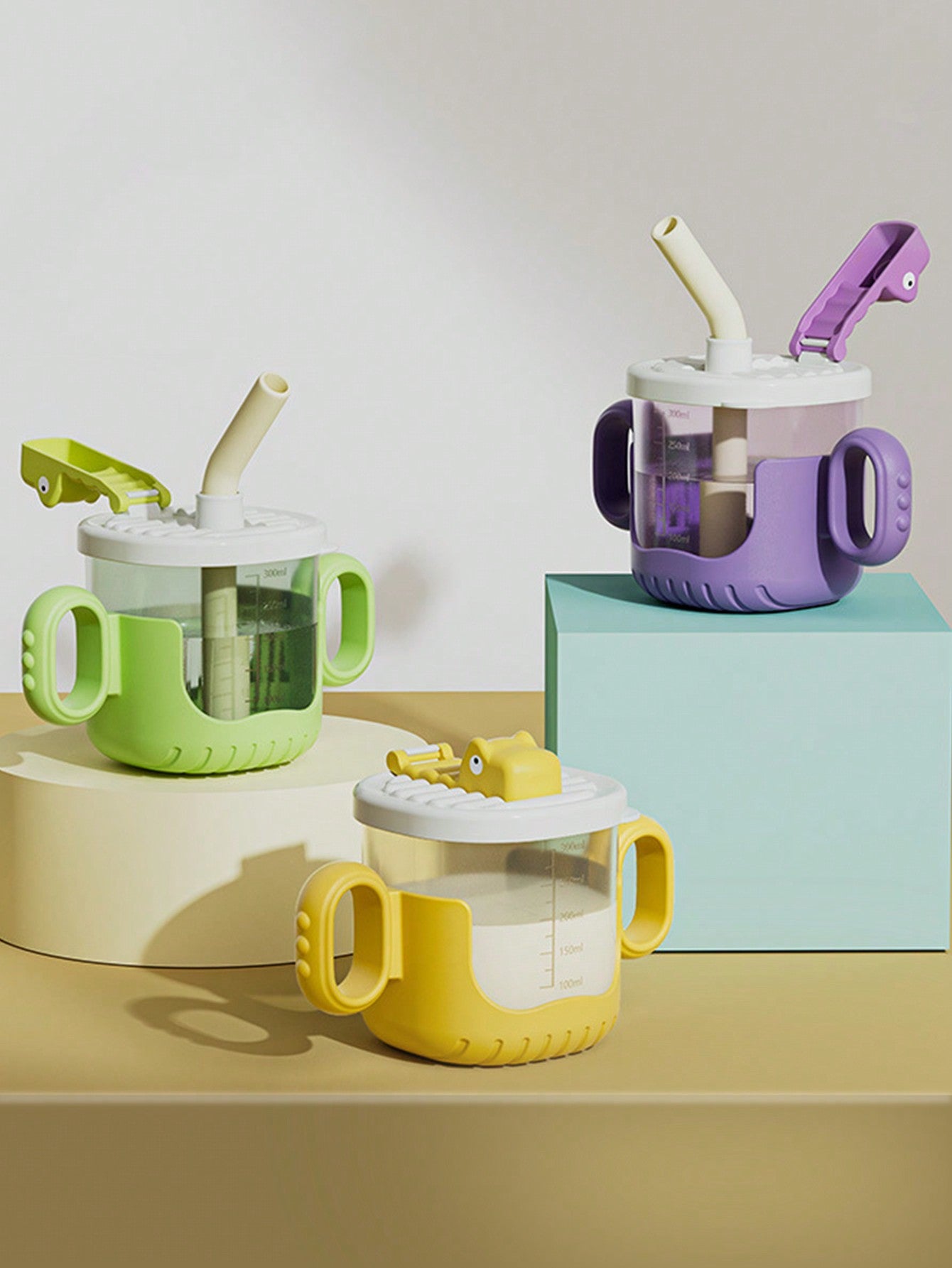 1pc Yellow Crocodile Design Baby Sippy Cup With Rounded Handle, Clear Scale And Silicone Straw