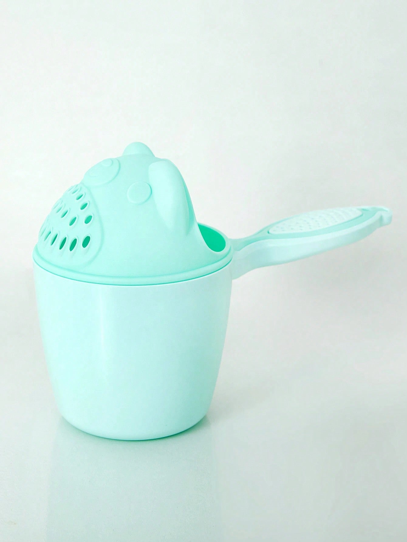 1pc Cartoon Bear Shaped Baby Shower Cup Shampoo Rinser