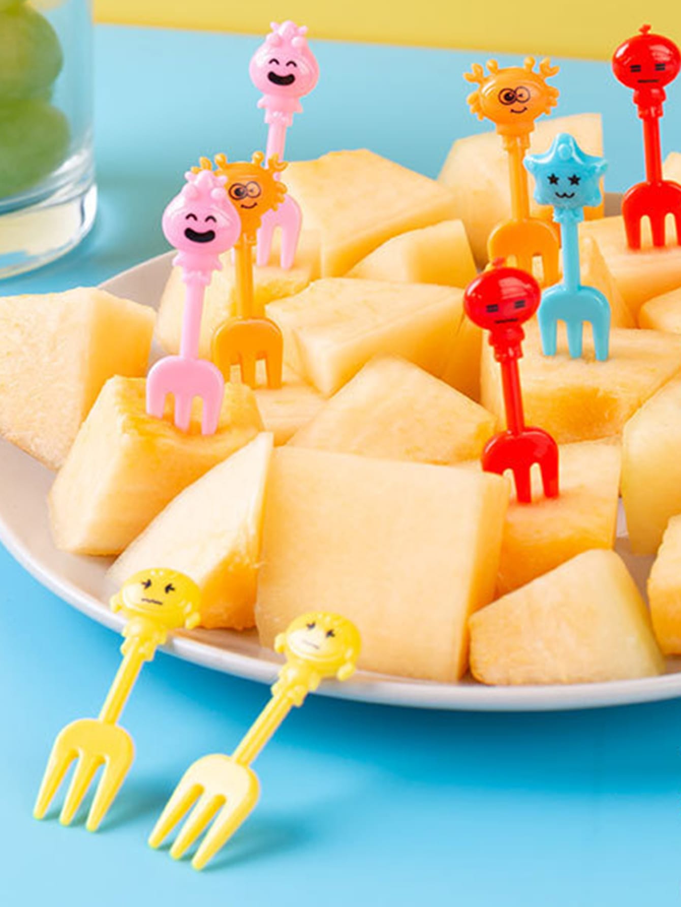 10pcs Fourchette de Fruits Animaux Mini Gâteau de Dessin Animé Nourriture Enfants Snack Gâteau Dessert Nourriture Fruit Pic Cure-Dent Décor Couleur Aléatoire 10pcs Fourchette de Fruits Animaux Mini Gâteau de Dessin Animé Nourriture Enfants Snack Gâteau Dessert Nourriture Fruit Pic Cure-Dent Décor Couleur Aléatoire
