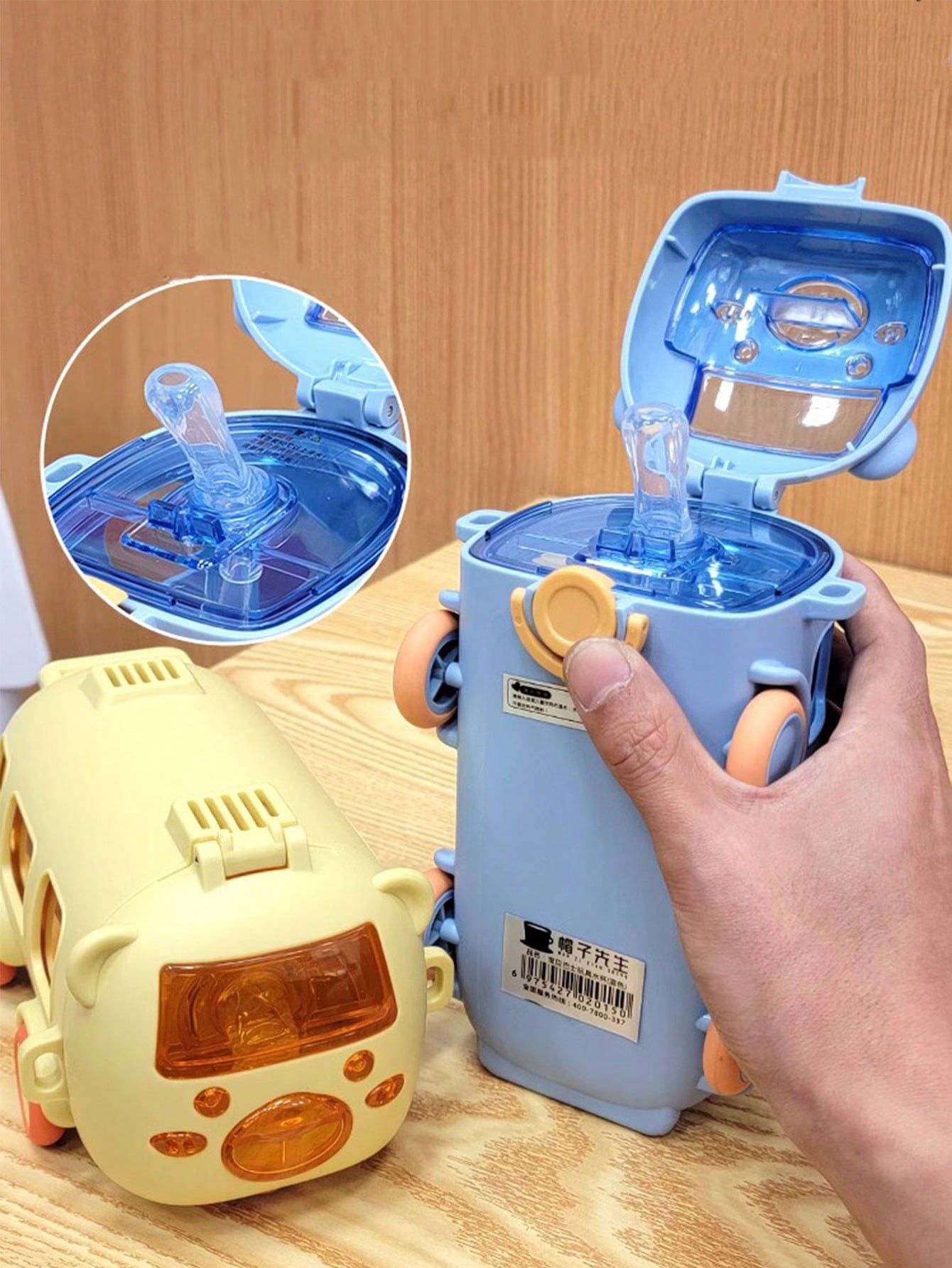 1pc 500ml Bus Shaped Plastic Creative Straw Cup With Bouncing Cover