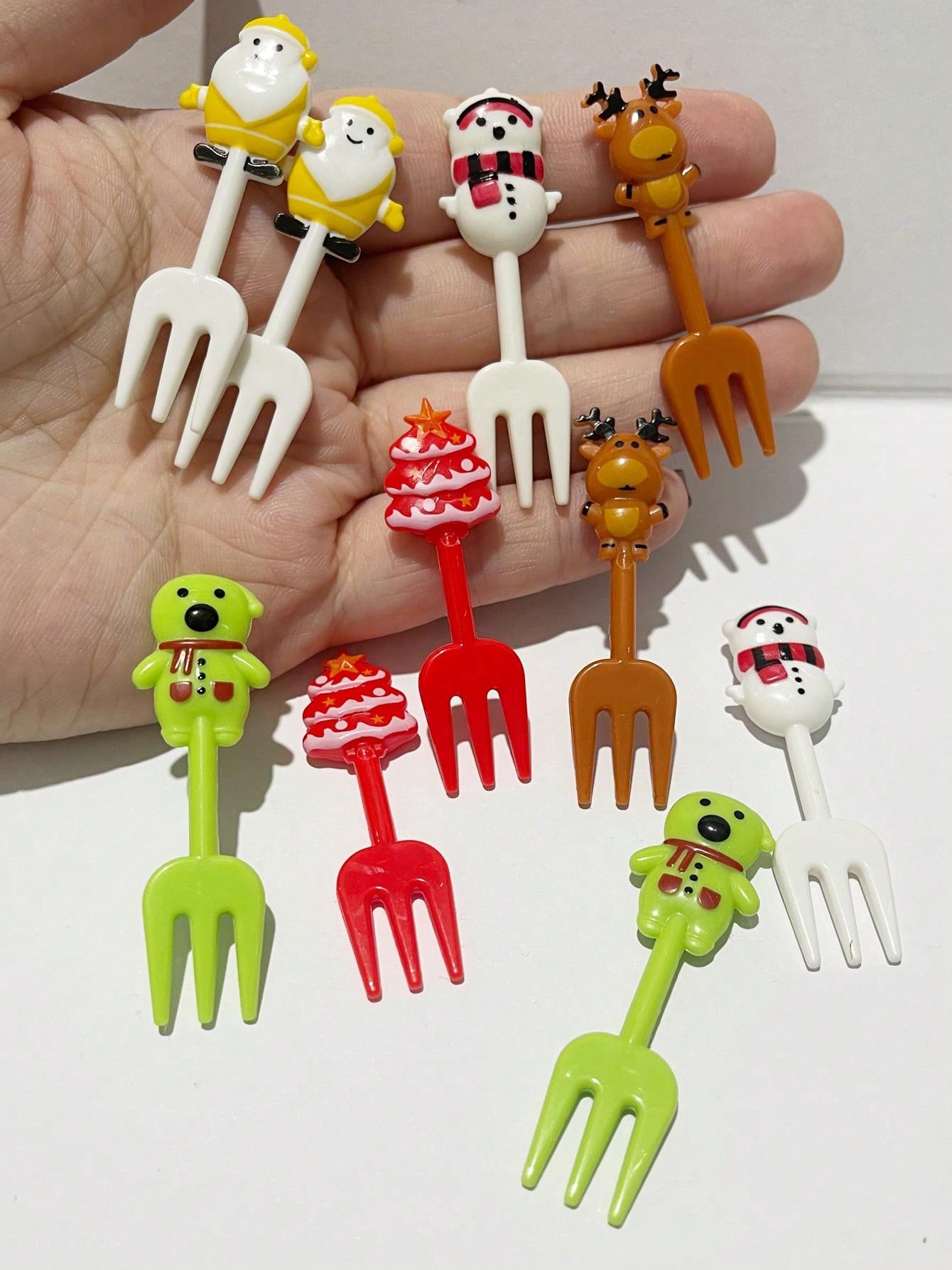 10/20/30pcs Christmas Gift Fruit Forks, Reusable Dessert Cake Picks, Random Colors Cocktail Party SuppliesHome Room Decoration,Kitchen,Christmas Gift