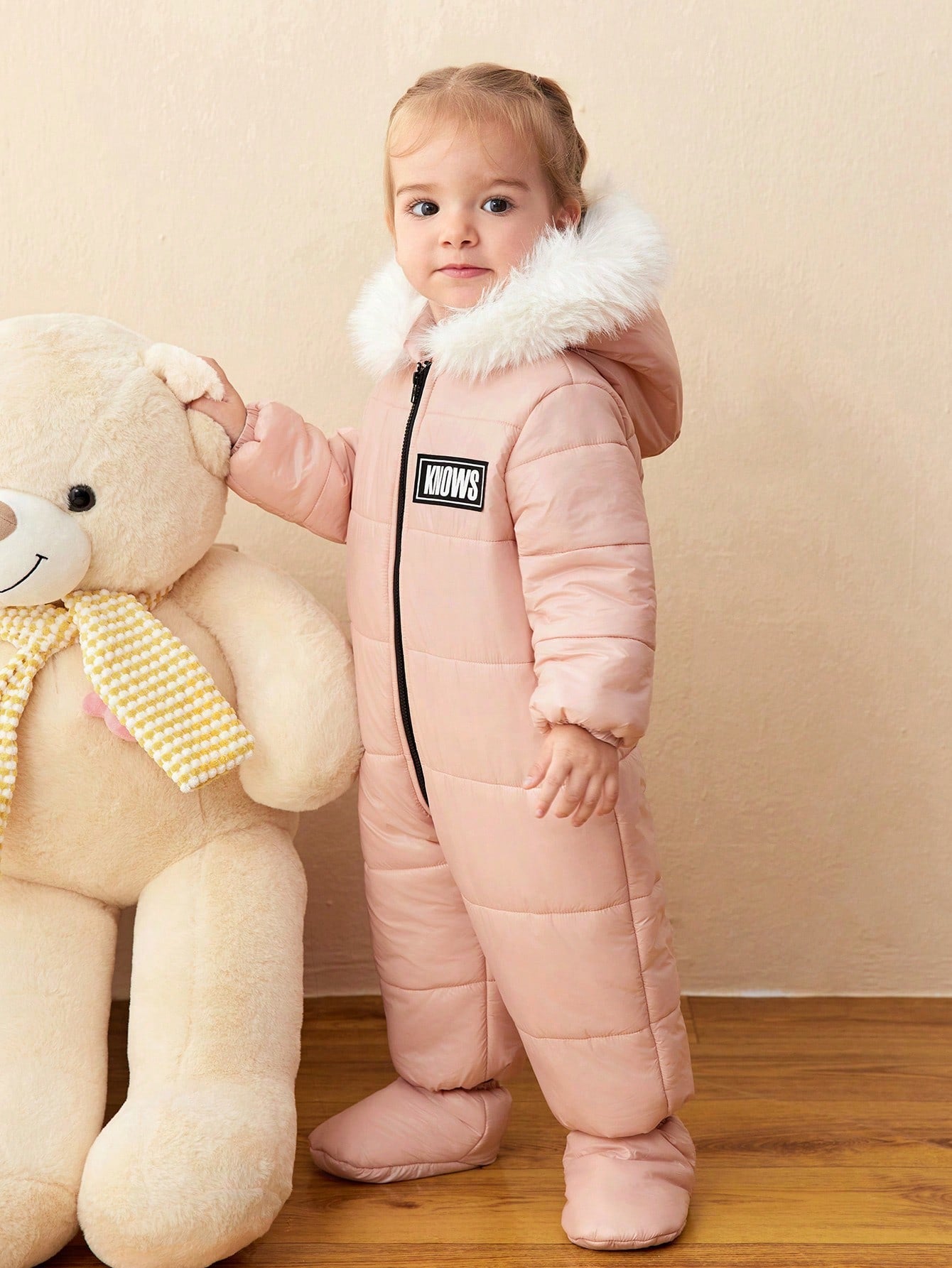 Newborn Baby Girl Hooded Romper, Pink Long Sleeve Fleece-Lined Romper With Letter Print, Suitable For Outdoor, Skiing And Other Occasions