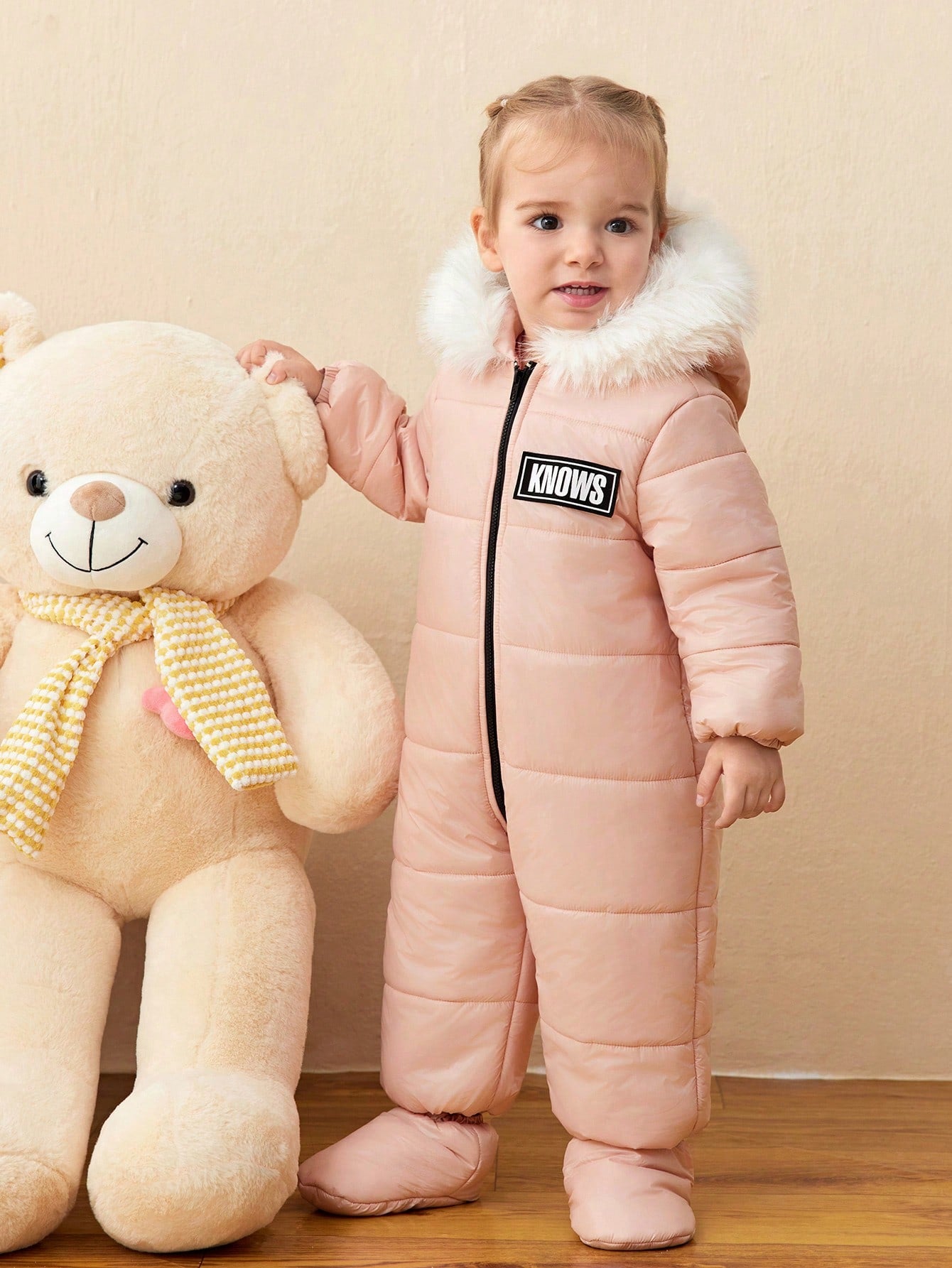 Newborn Baby Girl Hooded Romper, Pink Long Sleeve Fleece-Lined Romper With Letter Print, Suitable For Outdoor, Skiing And Other Occasions