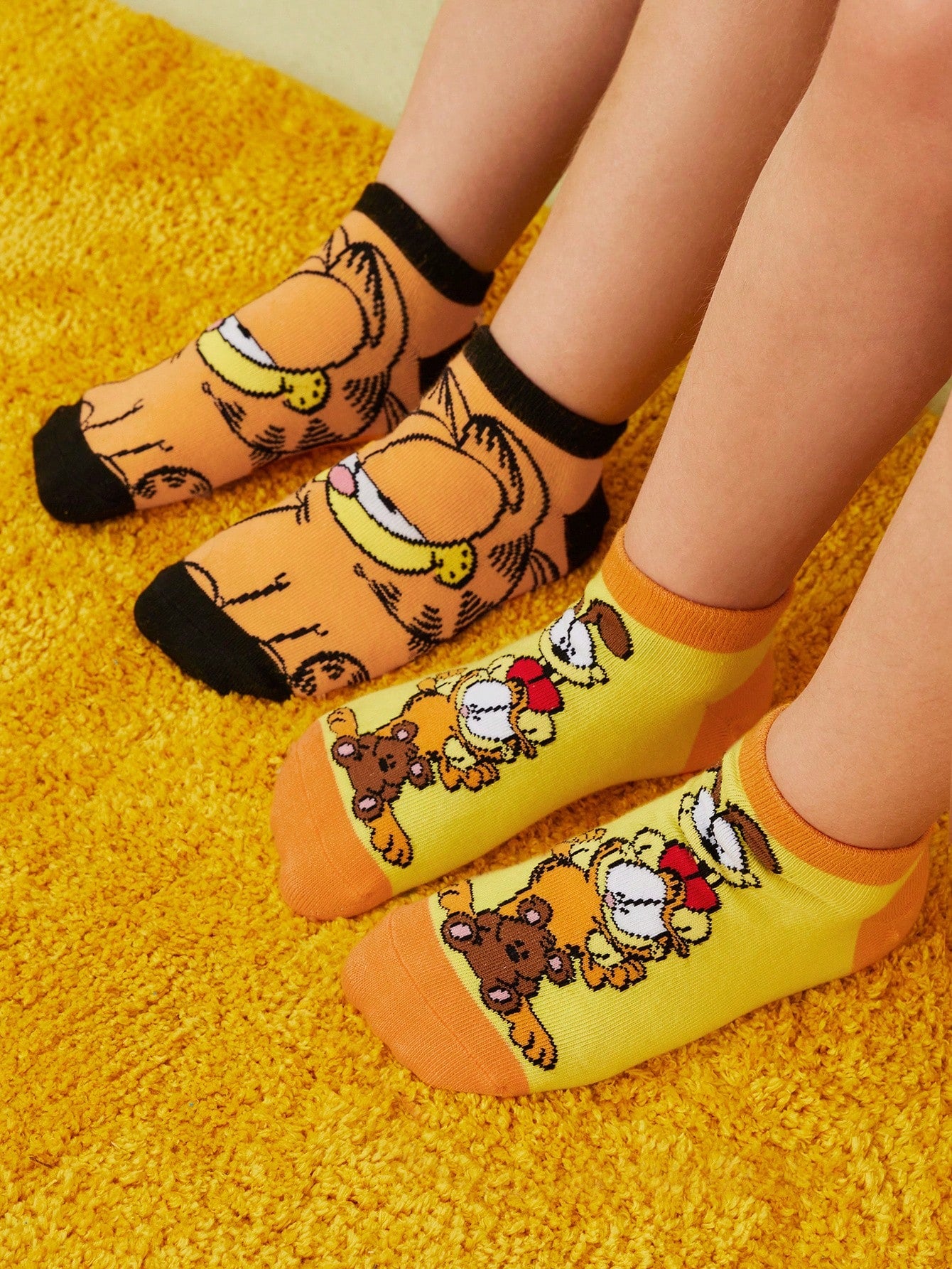 CoComelon X  2 Pairs Cute Cartoon Character & Floral Pattern Contrast Color Kids Socks