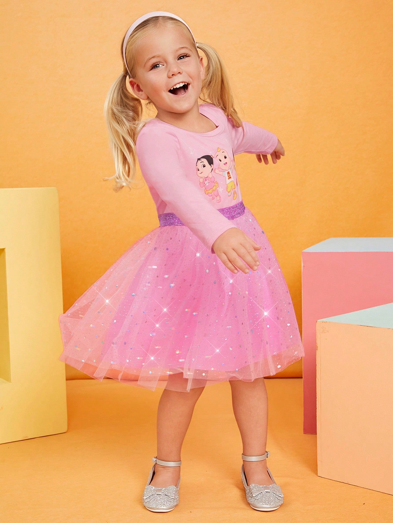 CoComelon X  Young Girl Cartoon Best Friend Print Gradient Mesh Adorable Sweet Pink Long Sleeve Dress,Vacation Party Casual A-Line Dress, Suitable For Birthday Gift, Party, Banquet, Christmas Party, Casual Daily Life, Stage Show