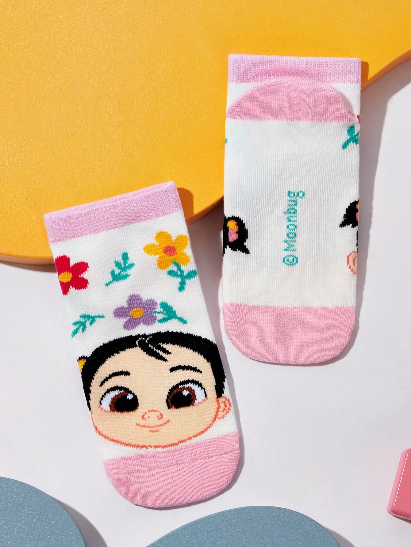 CoComelon X  2 Pairs Cute Cartoon Character & Floral Pattern Contrast Color Kids Socks