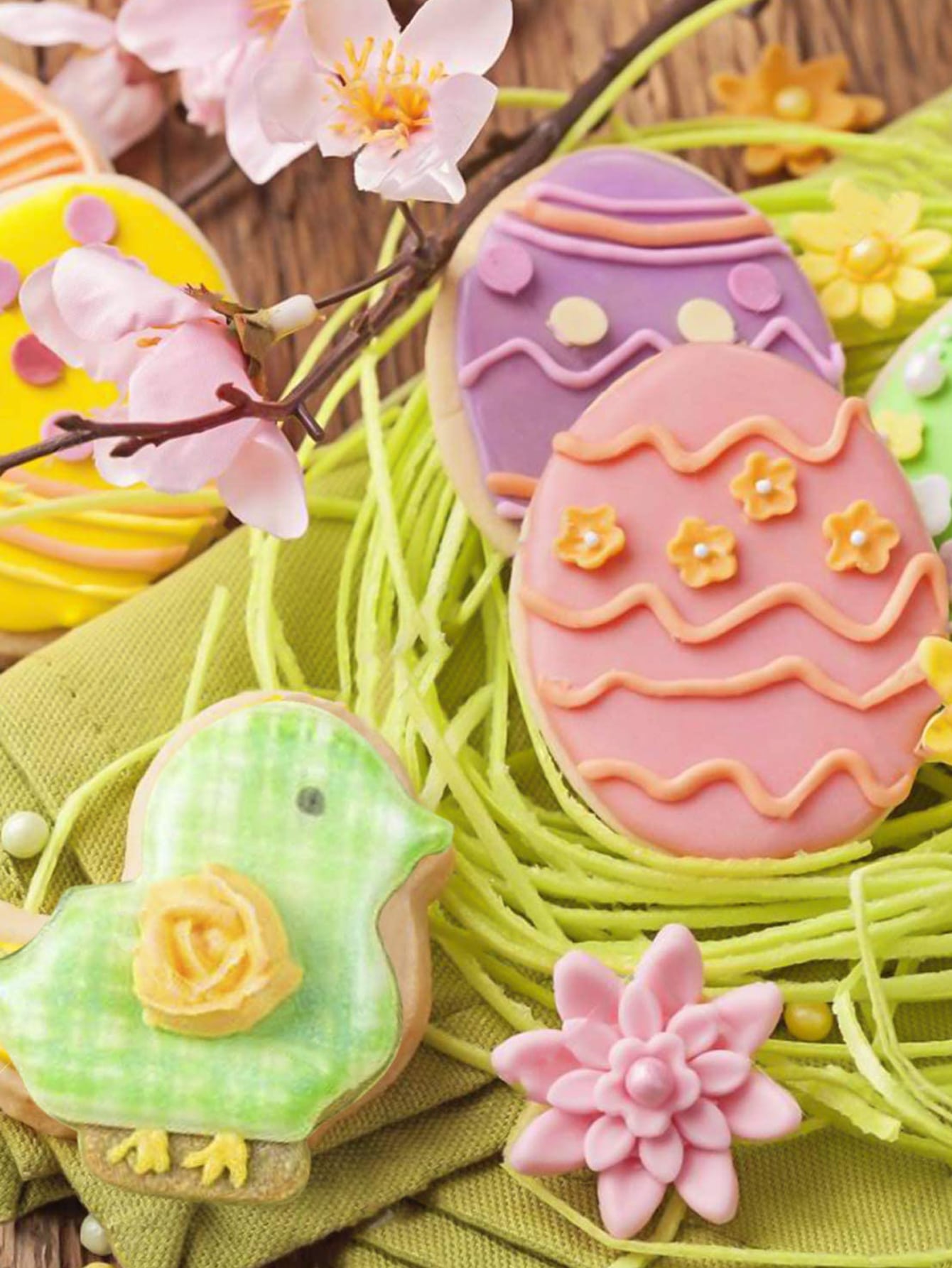 5pcs Easter Mixed Pattern Stainless Steel Cookie Mold Cartoon Biscuit Cutter For Party Baking