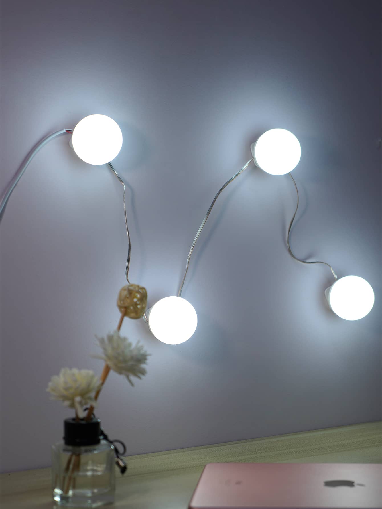 4pcs 3 Color Modes Stepless Dimming Vanity Light