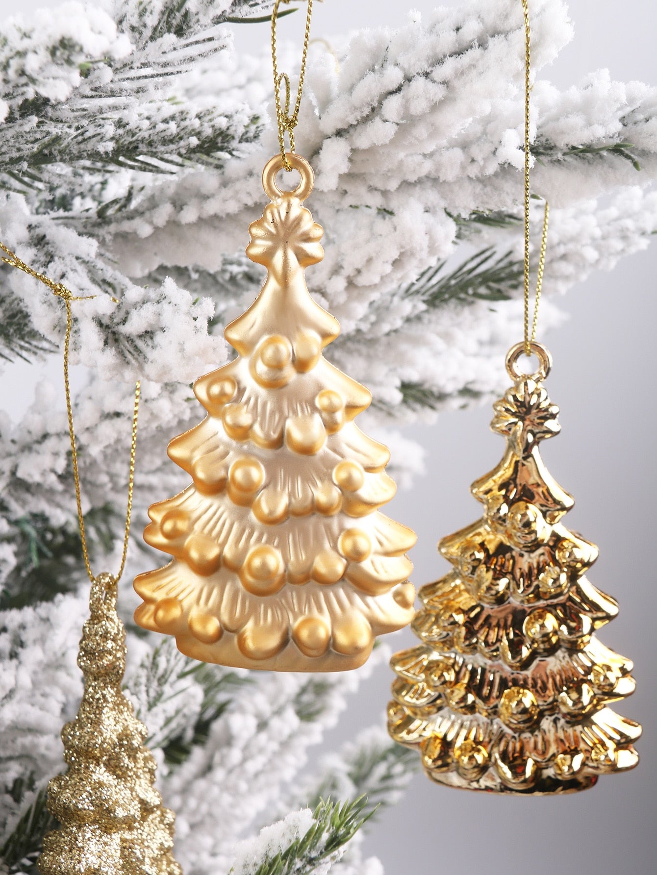 6pcs Metallic Christmas Tree Shaped Hanging Decoration