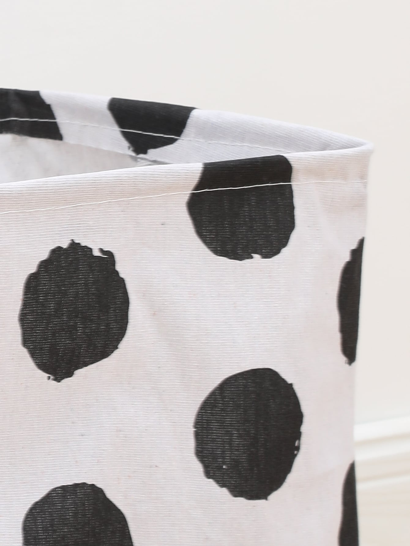 Polka Dot Pattern Laundry Basket