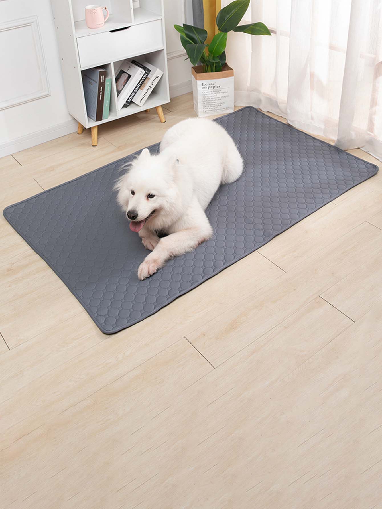 Waterproof Pet Urine Pad Non Slip And Easy Dry Cat And Dog Training Pad Can Be Washed And Reused Pet Urine Pad