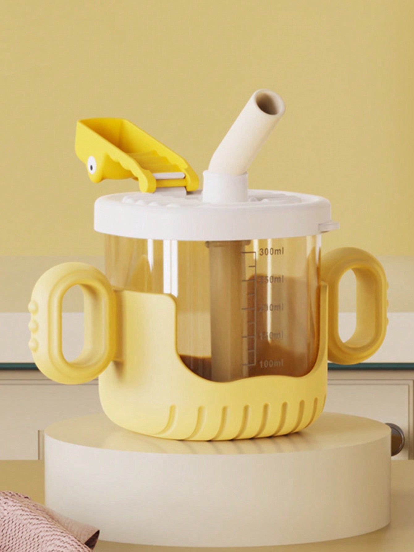 1pc Yellow Crocodile Design Baby Sippy Cup With Rounded Handle, Clear Scale And Silicone Straw